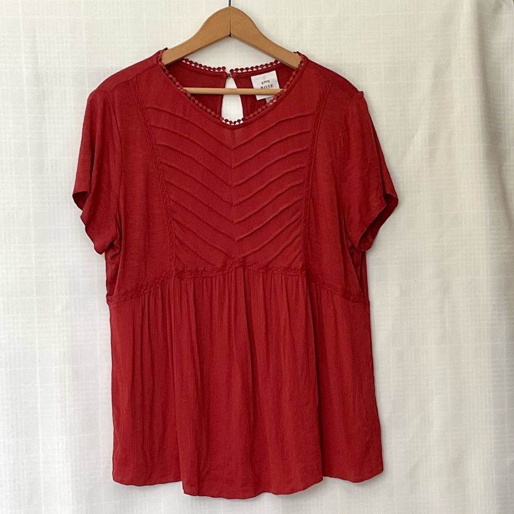 Knox Rose Crimson Textured Short Sleeve Blouse